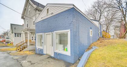 Walkable, Low-key Waterville Studio w/ Parking!