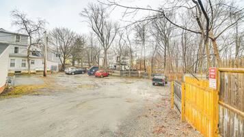 Apartment (0 Bedroom) | Interior