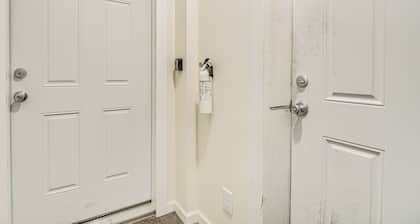 Walkable, Low-key Waterville Studio w/ Parking!