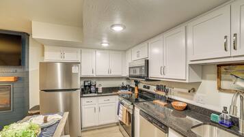 Apartment (1 Bedroom) | Interior