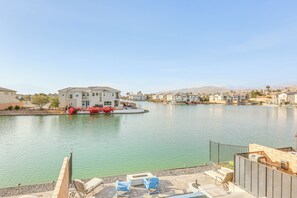 Apartment (5 Bedrooms) | Interior - Luxe Indio Lake House 7 Mi to Coachella! (Indio)