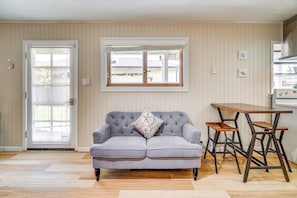 Apartment (1 Bedroom) | Interior