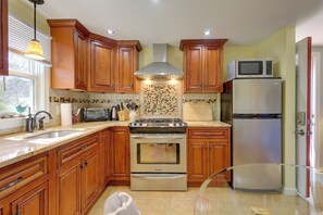 Interior - Swan River Views, BBQ Ready: West Dennis Home (West Dennis)