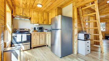 House (1 Bedroom) | Interior