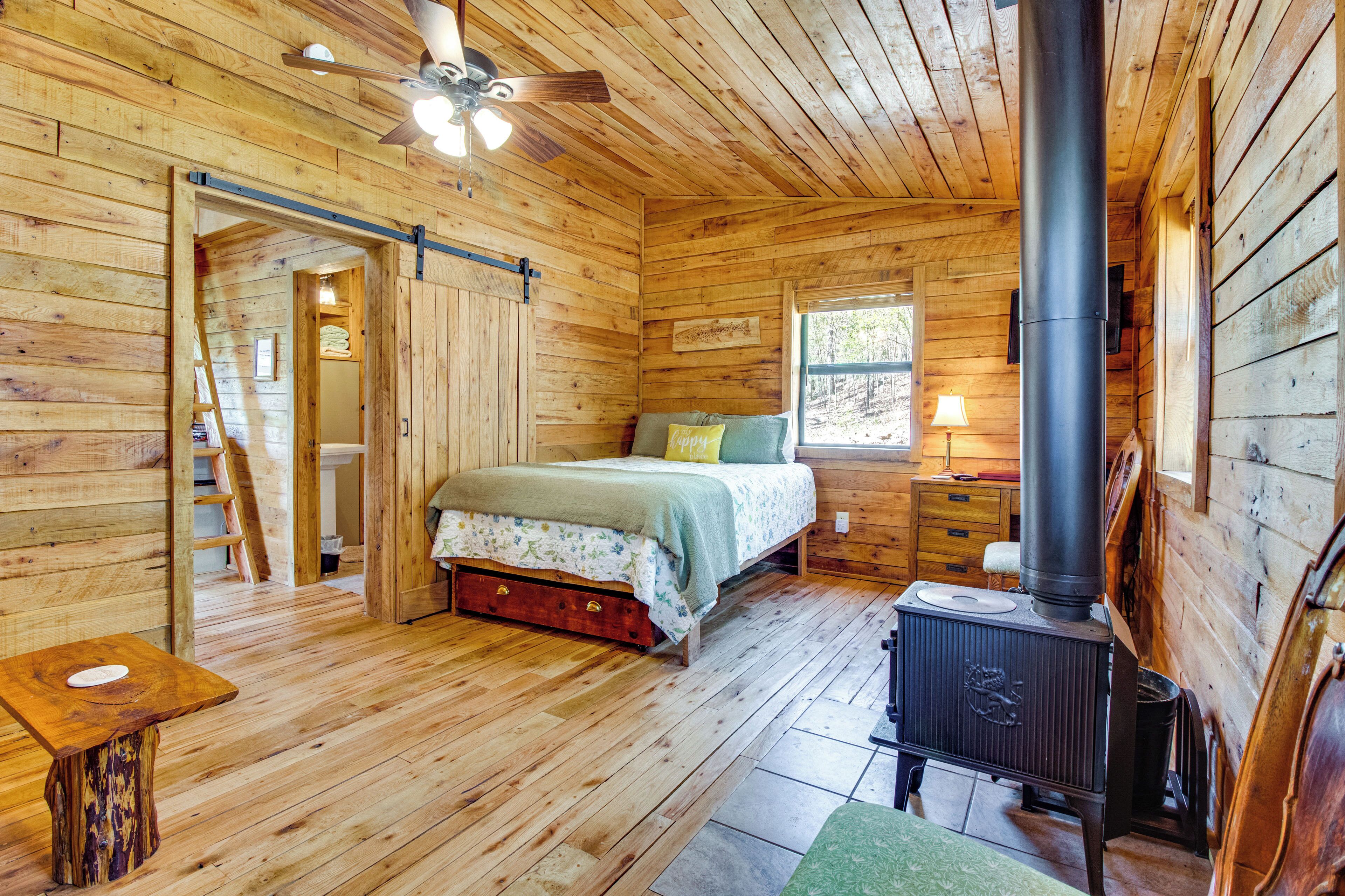 House (1 Bedroom) | Interior