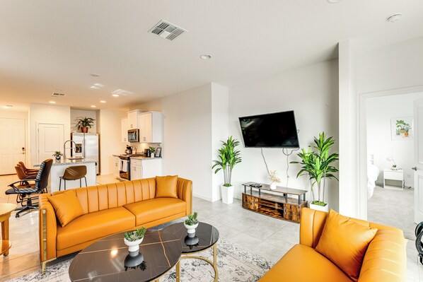 House (3 Bedrooms) | Front of property