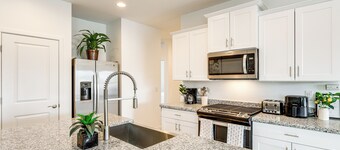 10 Mi to Downtown: Home Near Hiking in Phoenix!