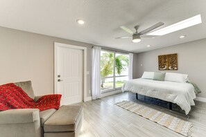 House (5 Bedrooms) | Interior - Waterfront Retreat w/ Pool & Yard in Sarasota (Sarasota)