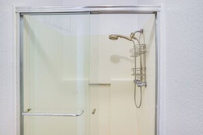 Apartment (3 Bedrooms) | Interior - Spa Access & Private Patio: Laguna Niguel Townhome (Laguna Niguel)