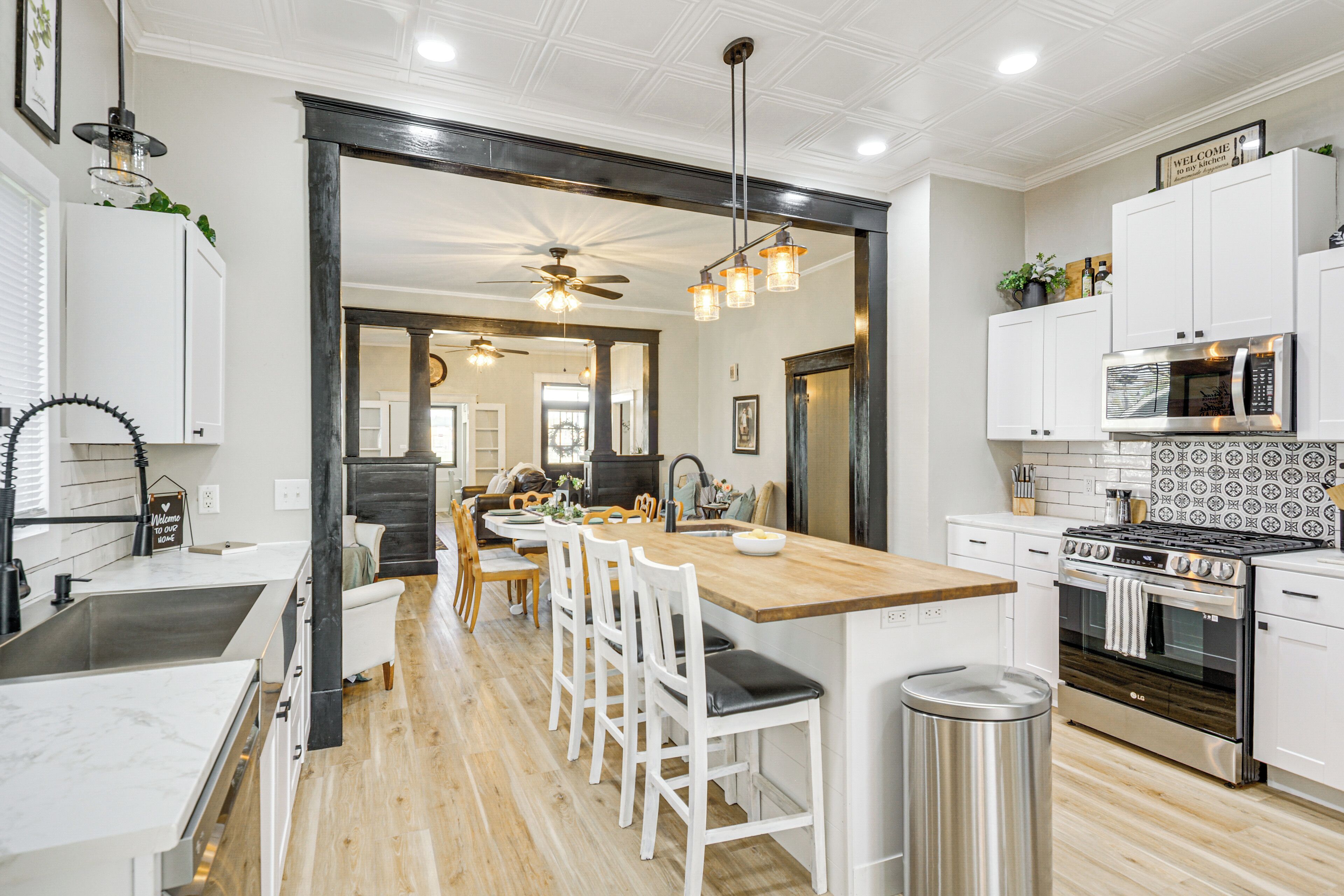 House (3 Bedrooms) | Interior