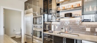 Road America Retreat: Modern Villa w/ Garage!