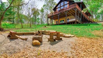 House (4 Bedrooms) | Front of property