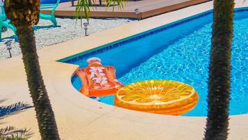 Rumah | 4 kamar tidur dan internet