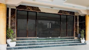 House | Reception