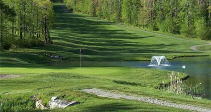 Enjoy all the Laurel Higlands has to offer! Skiing, hiking, biking…