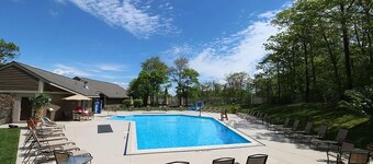 Enjoy all the Laurel Higlands has to offer! Skiing, hiking, biking…