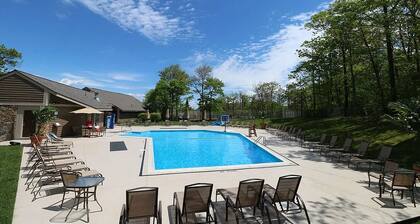 Enjoy all the Laurel Higlands has to offer! Skiing, hiking, biking…