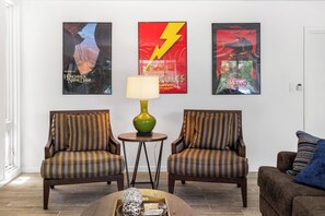 TV - Citrus Springs – Modern Palm Springs Pool Home (Palm Springs)