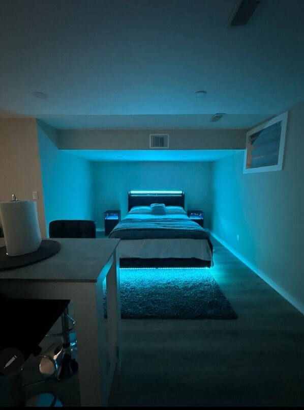 1 bedroom, iron/ironing board, WiFi, bed sheets