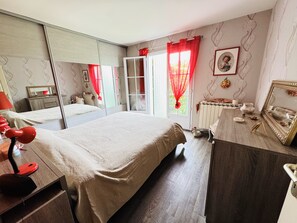 3 Schlafzimmer, Bügeleisen/Bügelbrett, WLAN, Bettwäsche
