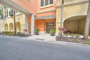 Exterior - Luxurious Top Floor unit at The Residence at Coconut Point (Estero)