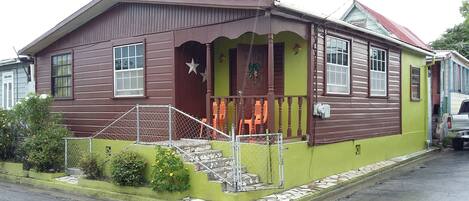 المنشأة من الخارج