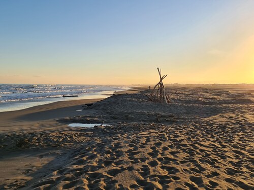 Comfortable, fully-equipped seafront chalet for summer and winter enjoyment