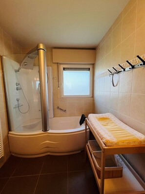 House | Bathroom