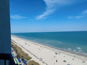 Accommodatie ligt op het strand