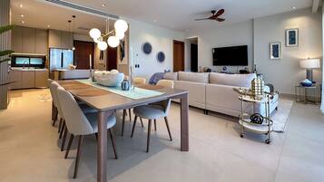 Deluxe Apartment, 2 Bedrooms, Private Pool | Living area