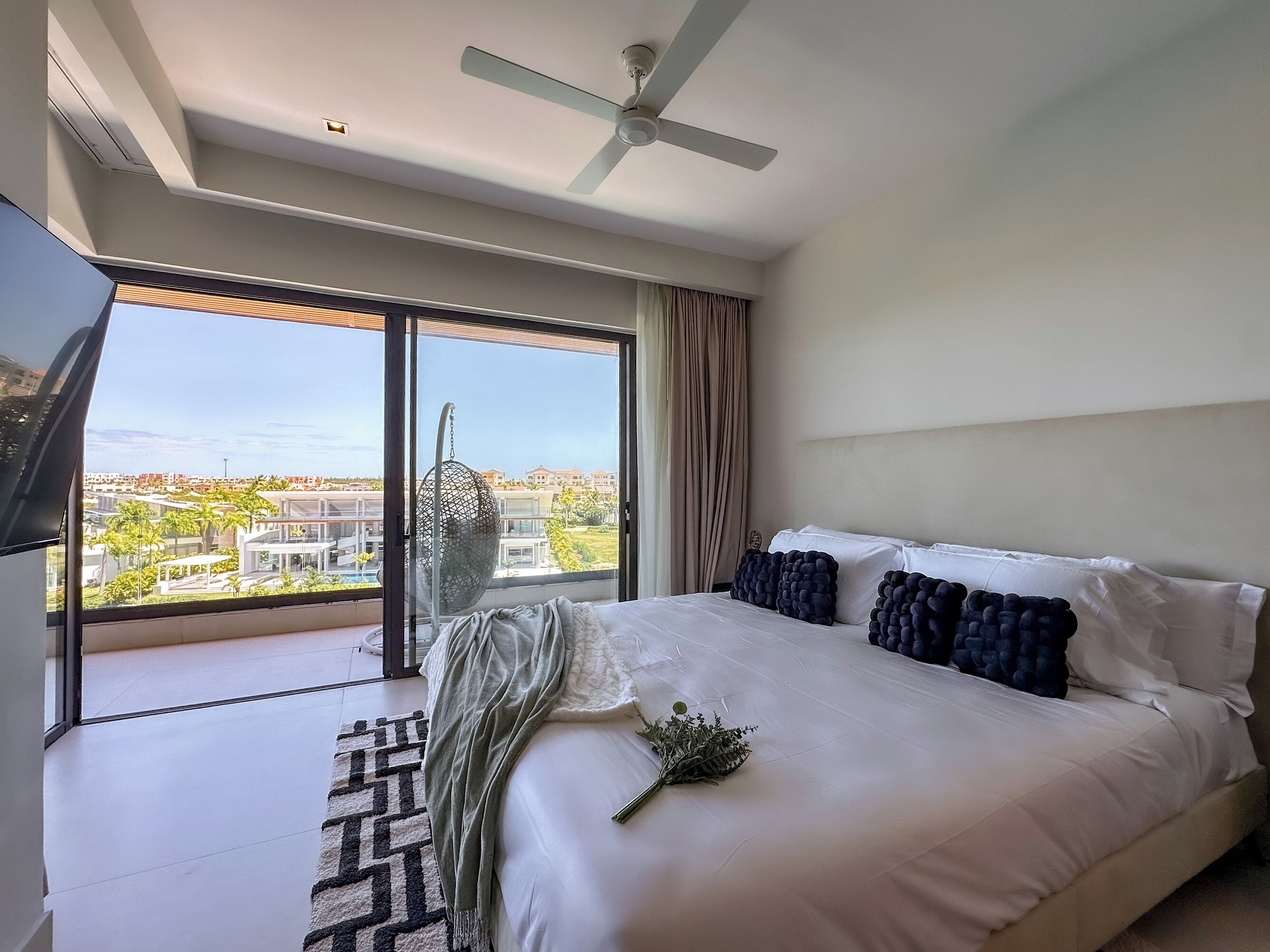 Appartement Penthouse, 3 chambres, piscine privée | Literie de qualité, coffre-fort pour ordinateur portable, bureau