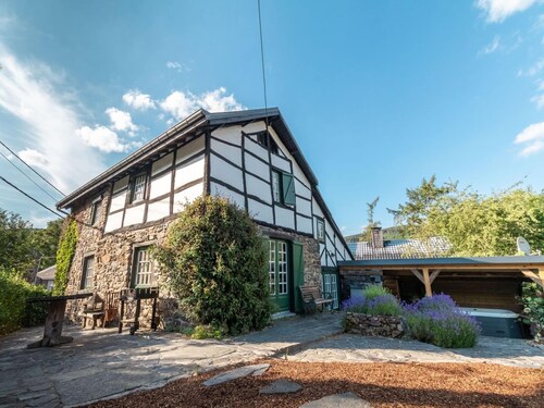 House in Coo Near Famous Waterfalls