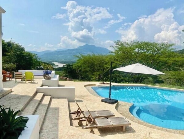 Piscina