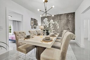 Dining - 4 BDR Home At Prime Location (North Miami)