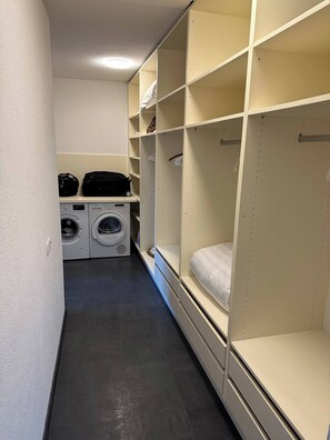 Casa, 2 habitaciones, fumadores, vistas al jardín | Lavandería