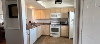 Golfer and sun lover’s Punta Gorda vacation retreat, 2 beds, 2 baths