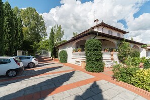 Maison | Enceinte de l’hébergement