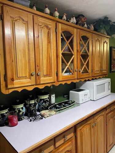 Charming 3-bedroom house with WiFi and AC in lovely Greenwood.