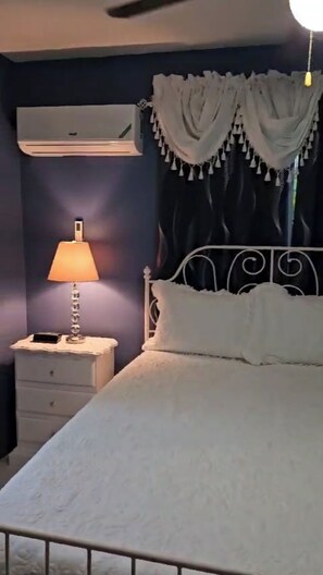 3 chambres, fer et planche à repasser, Wi-Fi, draps fournis