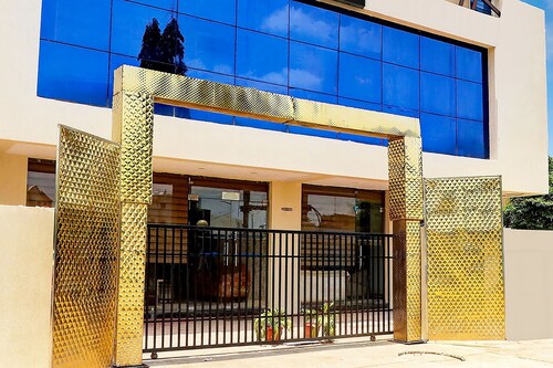 Super Townhouse Hoshangabad