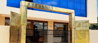 Super Townhouse Hoshangabad