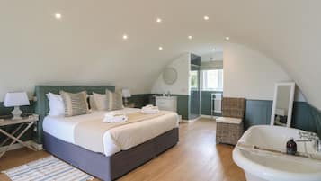 1 bedroom, individually decorated, individually furnished, free WiFi