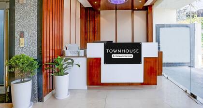 Elegant Stay Near Isbt Dehradun