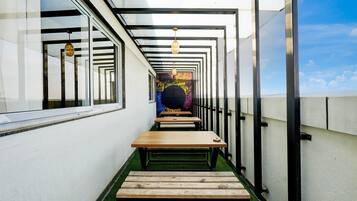 House | Outdoor dining