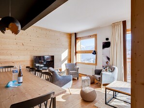 Living room - Apartment in Combloux With Mont Blanc Views (Combloux)