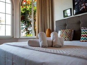 4 soverom, strykejern/-brett, wi-fi (inkludert) og sengetøy