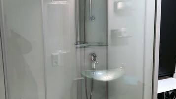 Dusche, Handtücher, Toilettenpapier