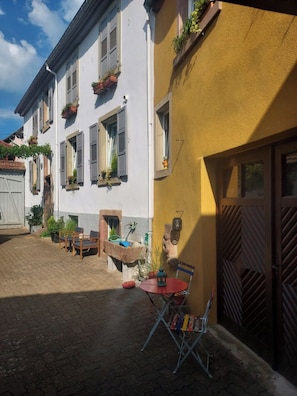 Outdoor dining - Apartment for 2 to 4 people, 60 m², parking space, and space for a bicycle (Heiligenstein)