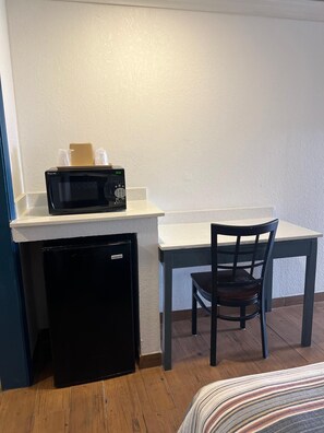 1 slaapkamer, een strijkplank/strijkijzer, wifi, beddengoed