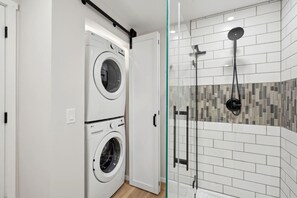 Hair dryer, towels - Pine Needle 506 at Lighthouse Cove (Wisconsin Dells)